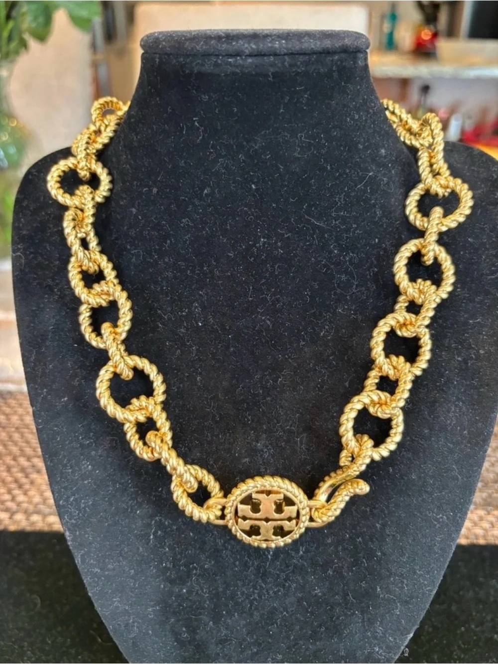 Tory Burch Twisted Rope Link Necklace in Gold Tone